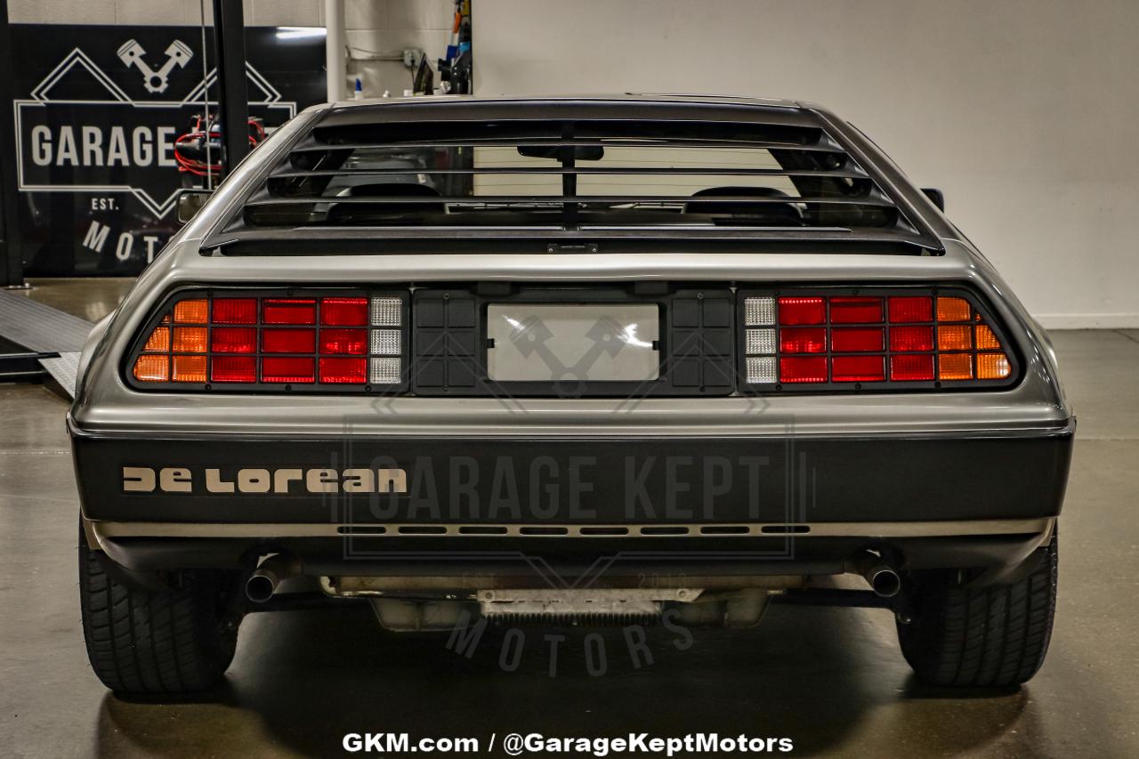 1981 DeLorean DMC-12