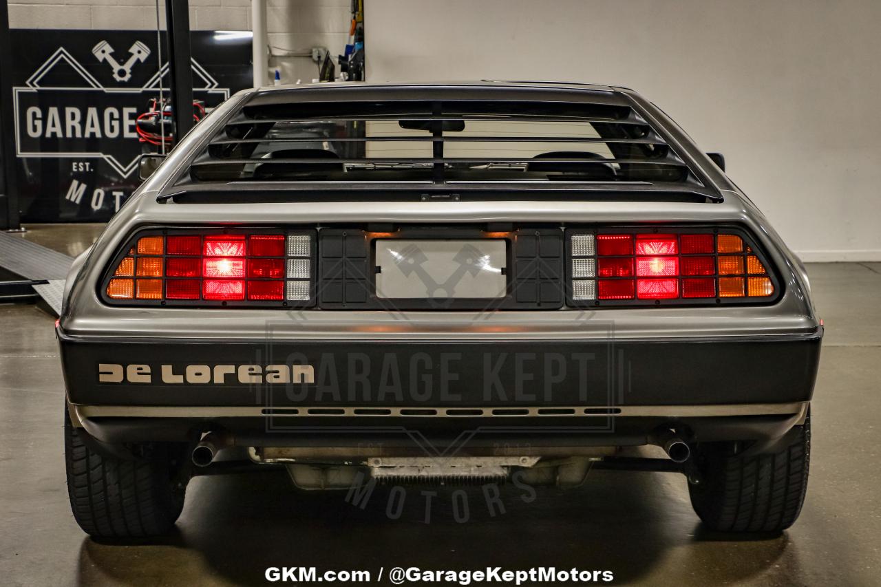 1981 DeLorean DMC-12