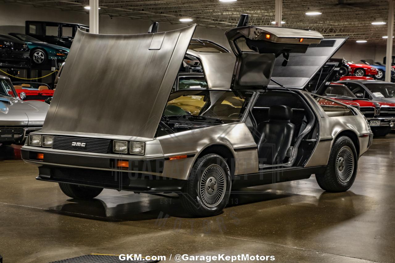 1981 DeLorean DMC-12