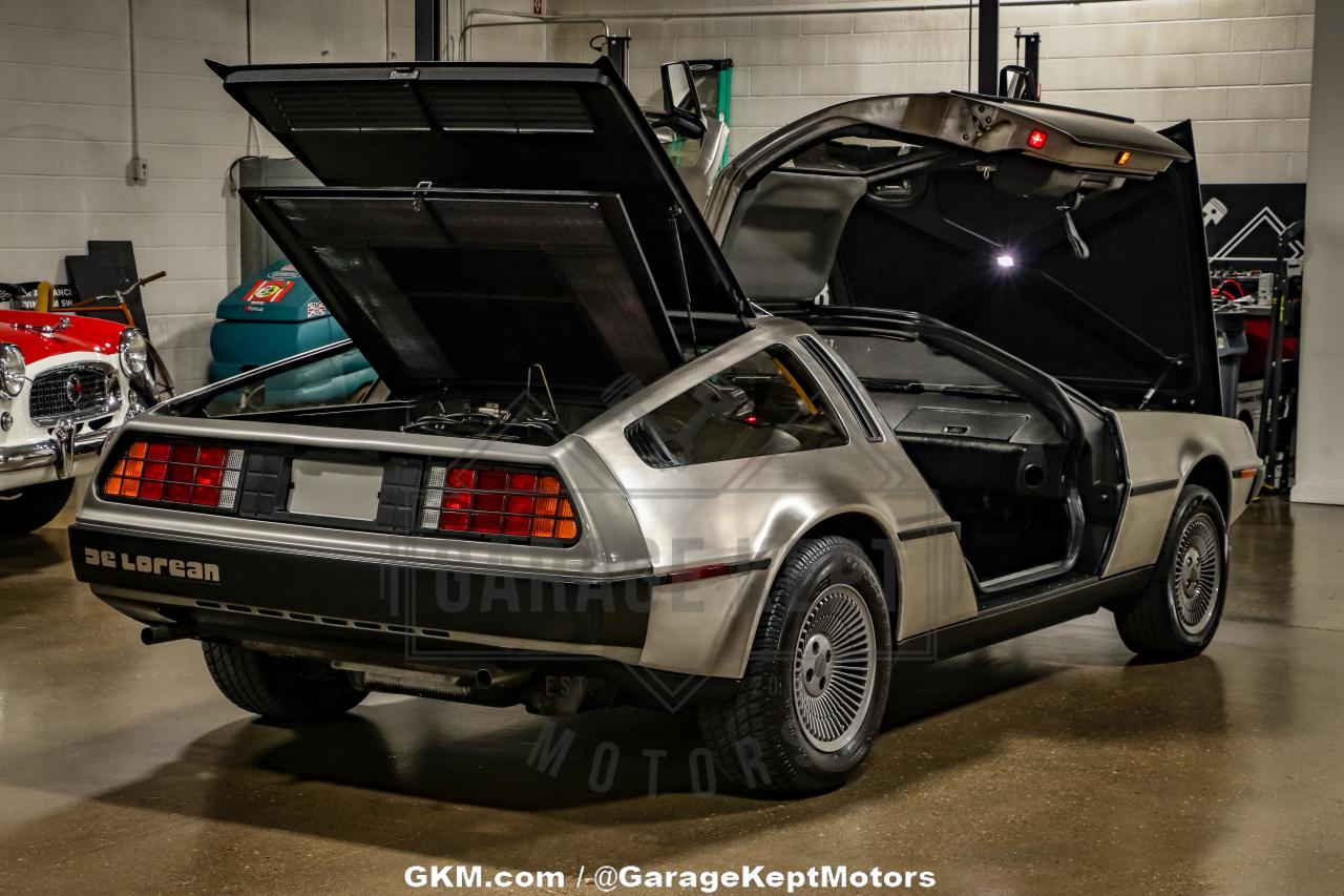 1981 DeLorean DMC-12