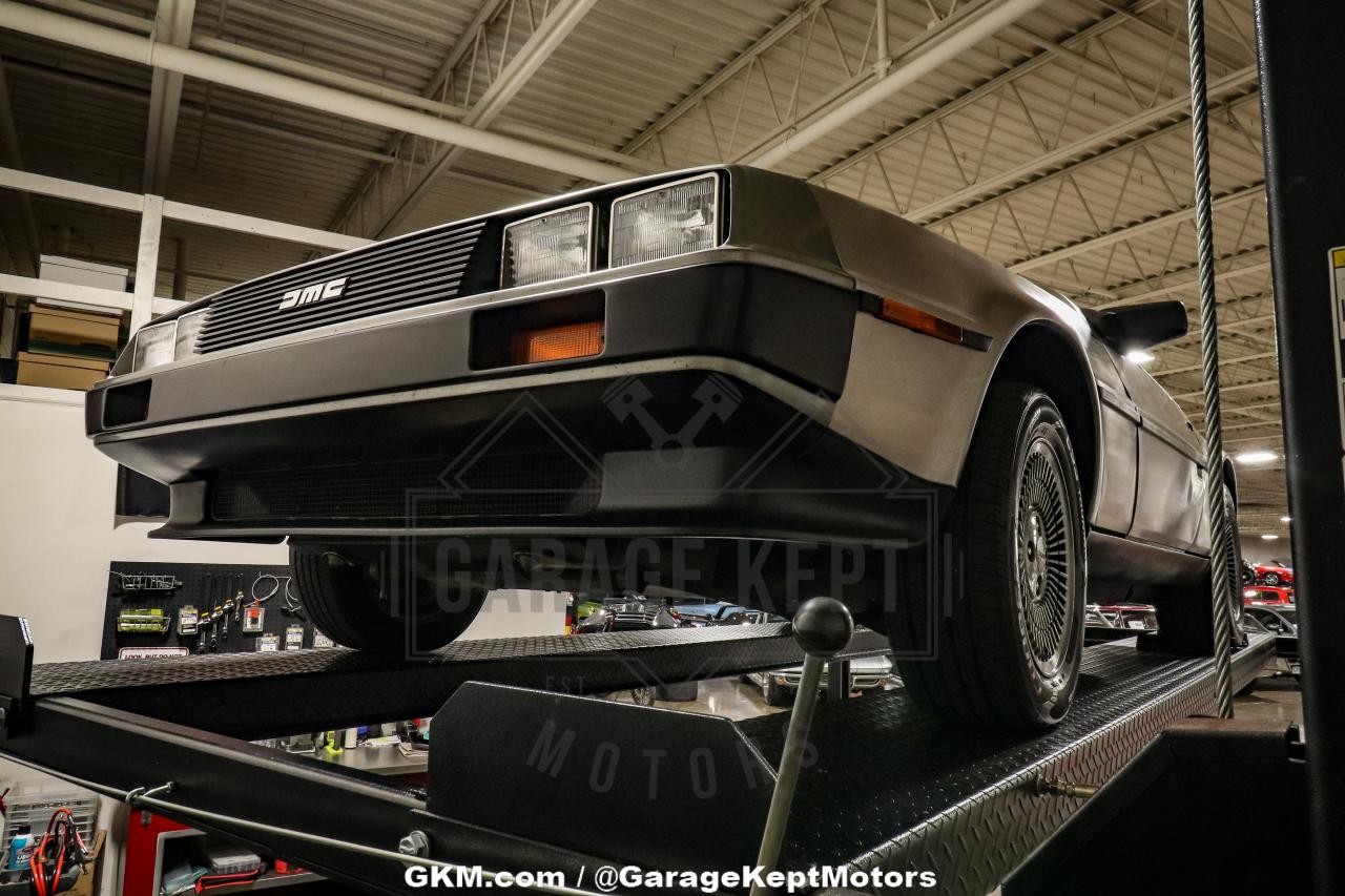 1981 DeLorean DMC-12