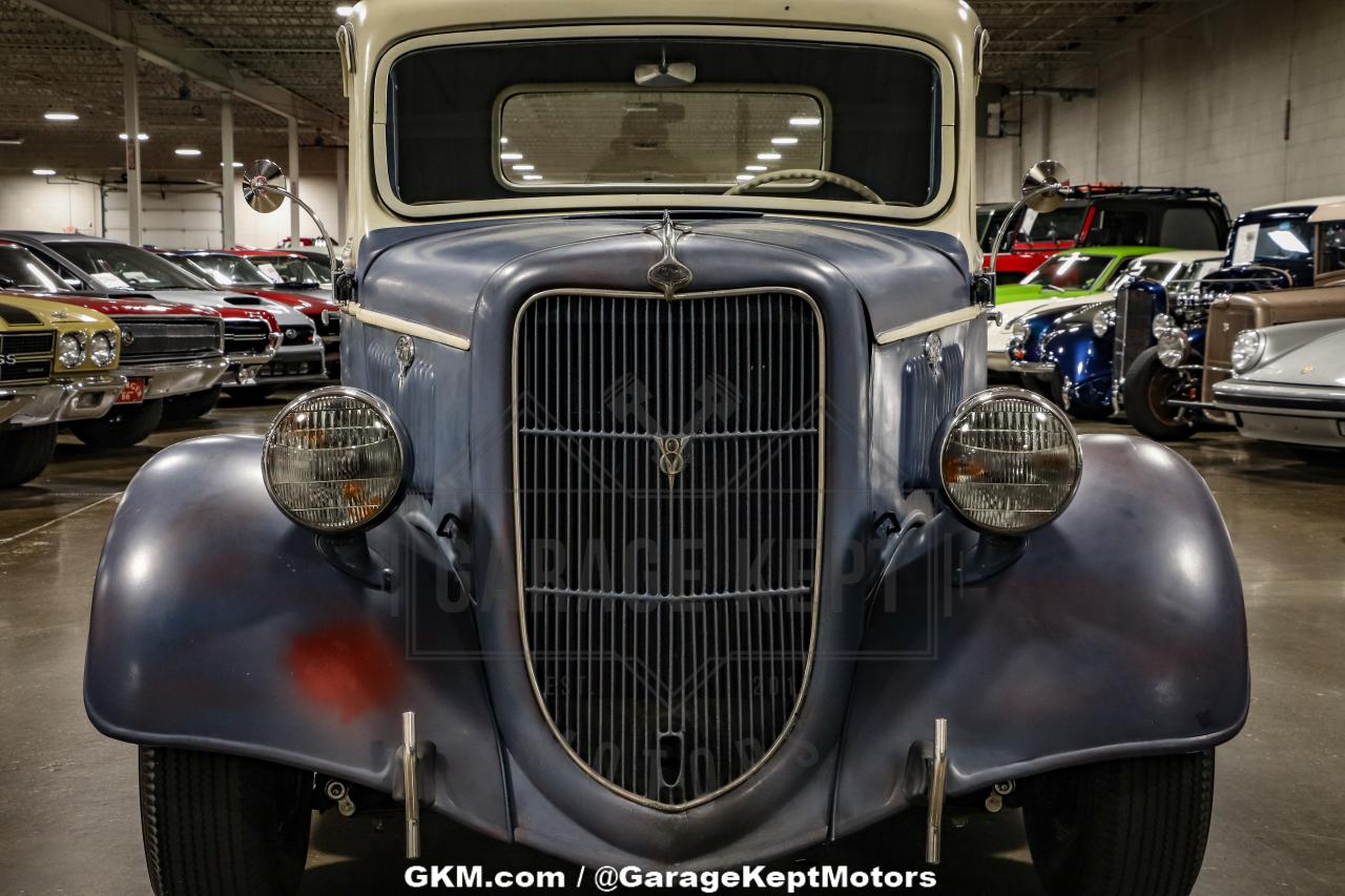 1935 Ford Model 48 Pickup