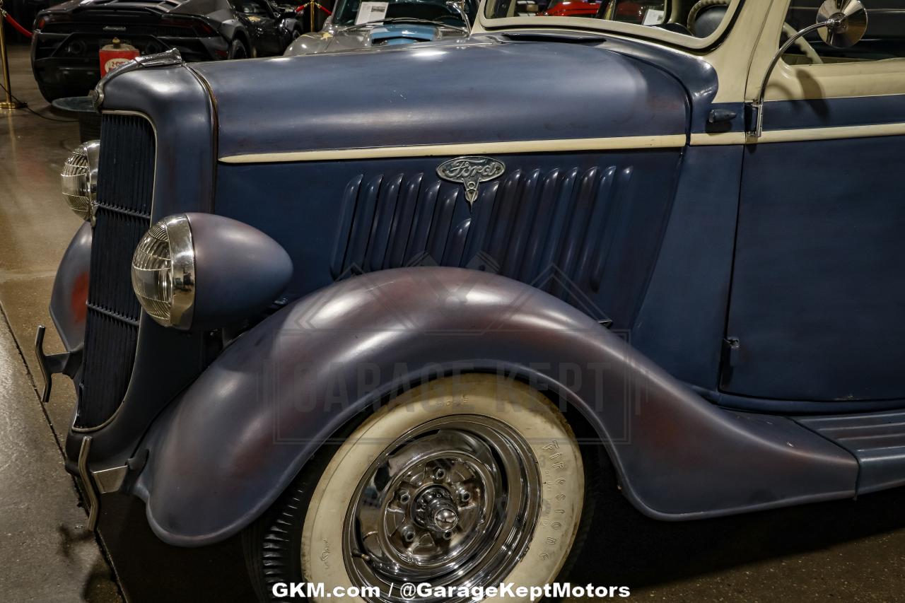 1935 Ford Model 48 Pickup