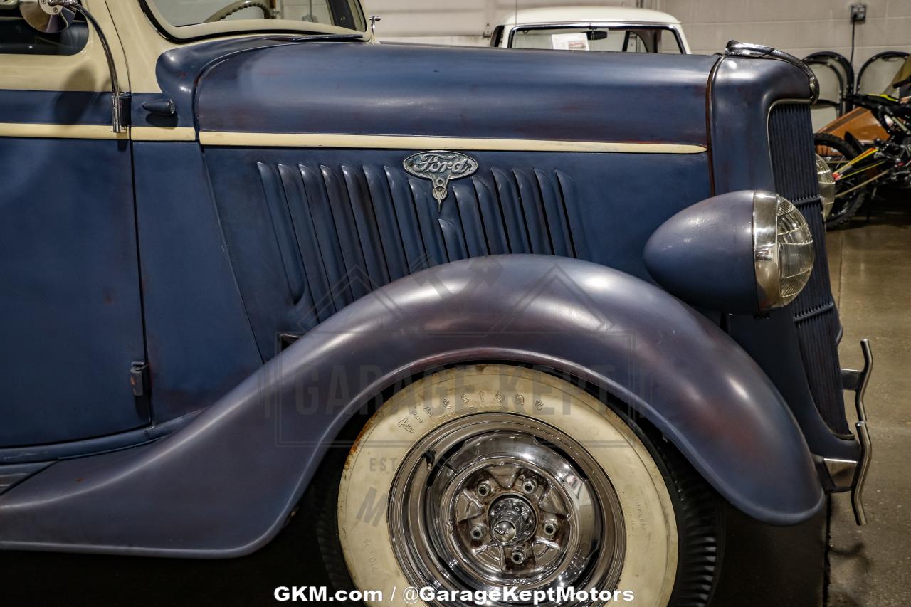 1935 Ford Model 48 Pickup