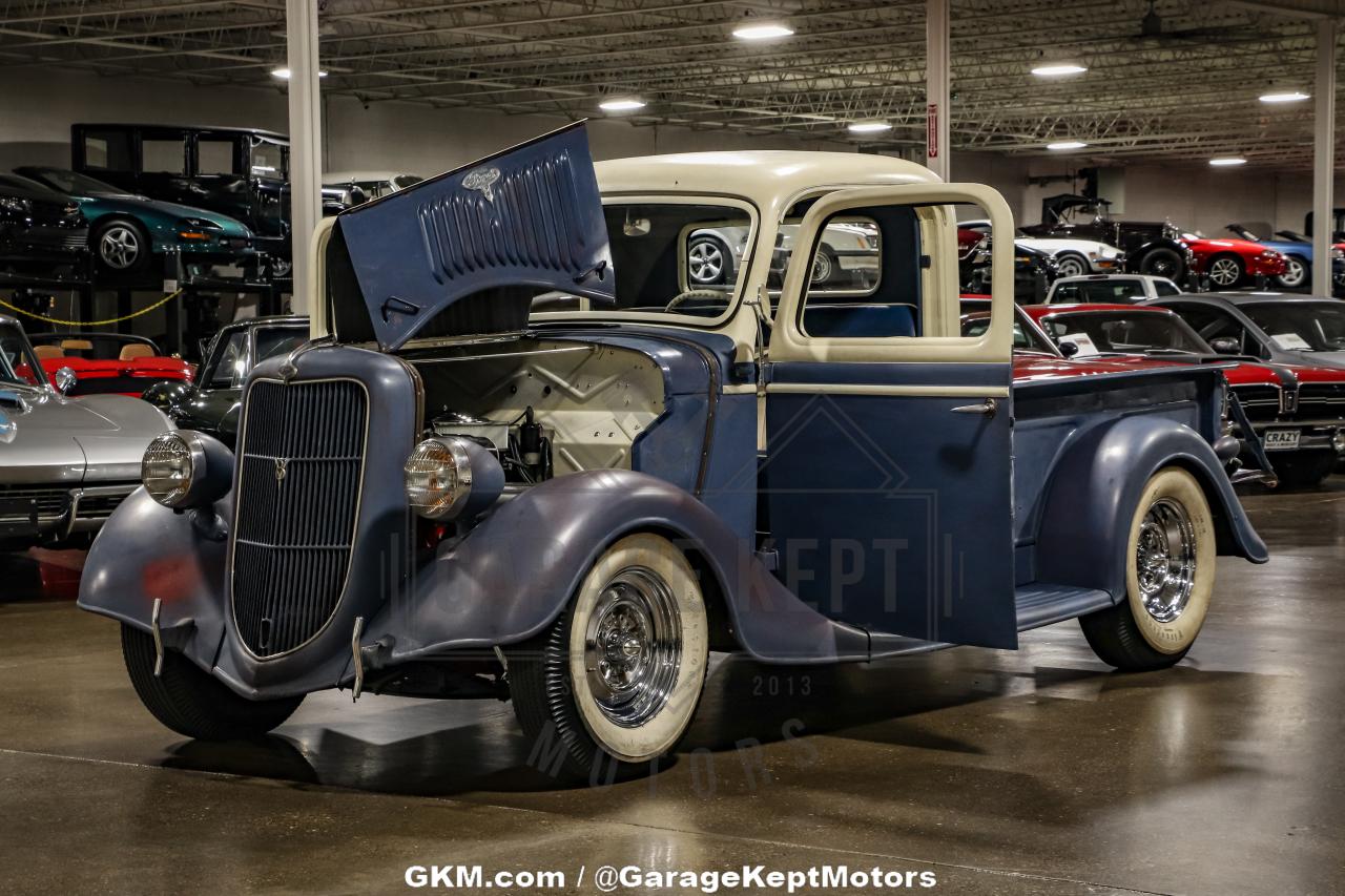 1935 Ford Model 48 Pickup