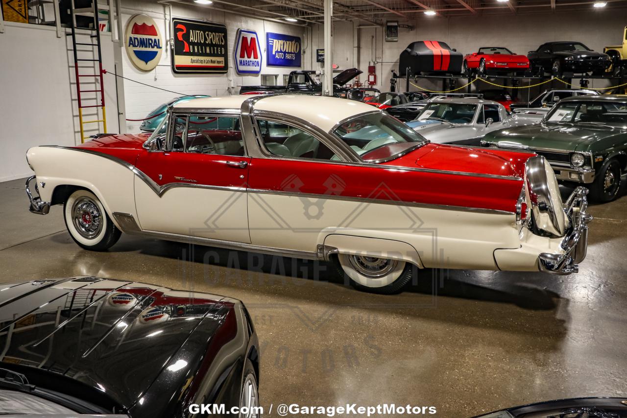 1955 Ford Fairlane Crown Victoria