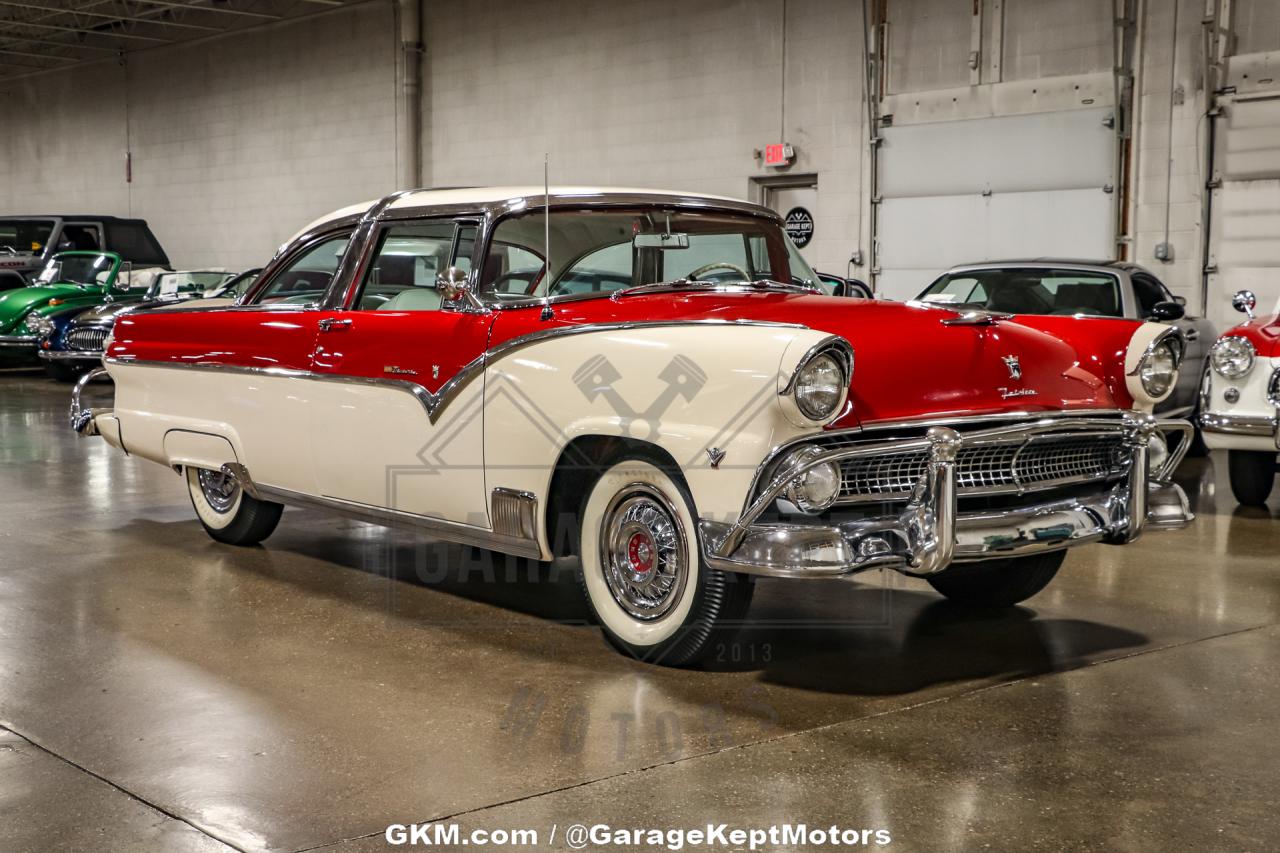 1955 Ford Fairlane Crown Victoria