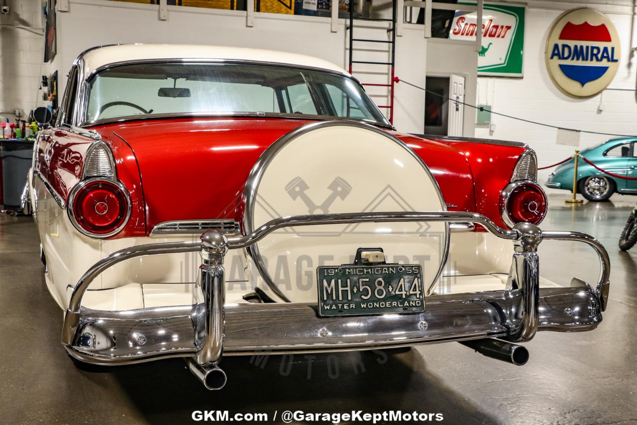 1955 Ford Fairlane Crown Victoria