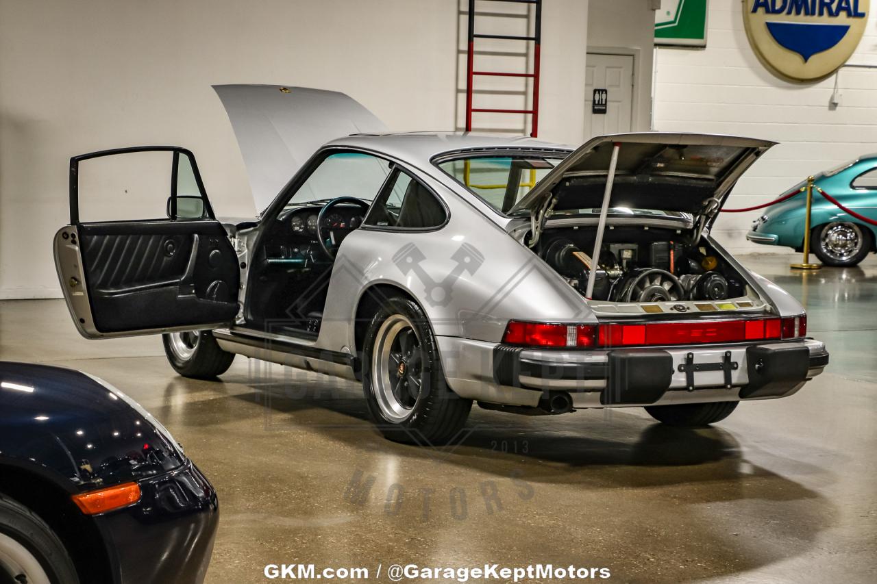 1988 Porsche 911 Carrera 