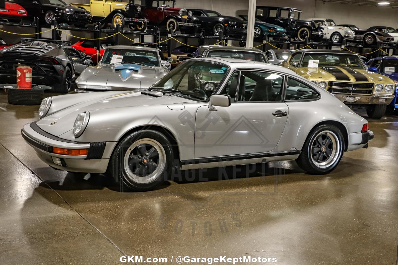 1988 Porsche 911 Carrera 