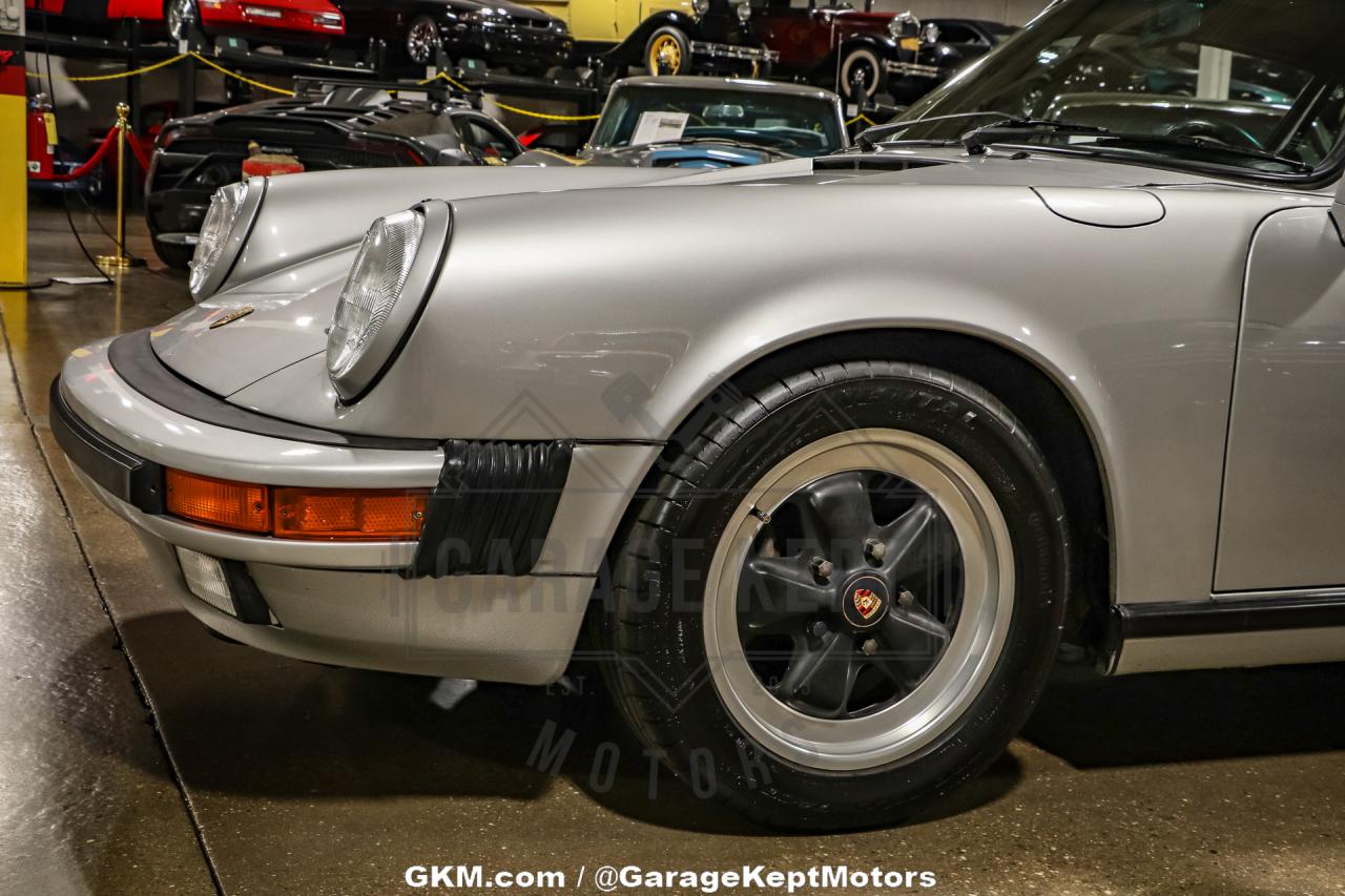 1988 Porsche 911 Carrera 