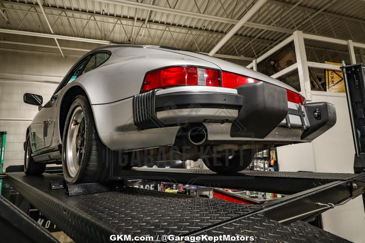 1988 Porsche 911 Carrera 