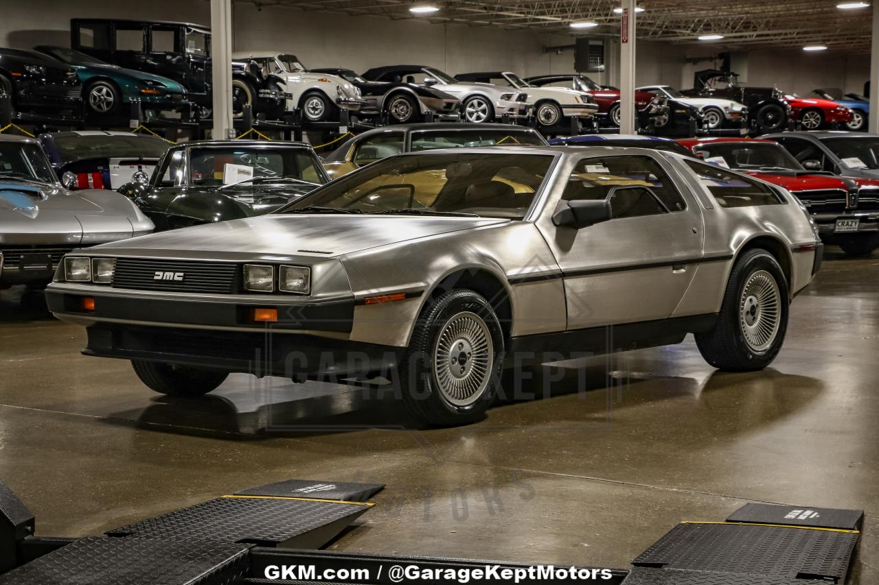 1982 DeLorean DMC-12