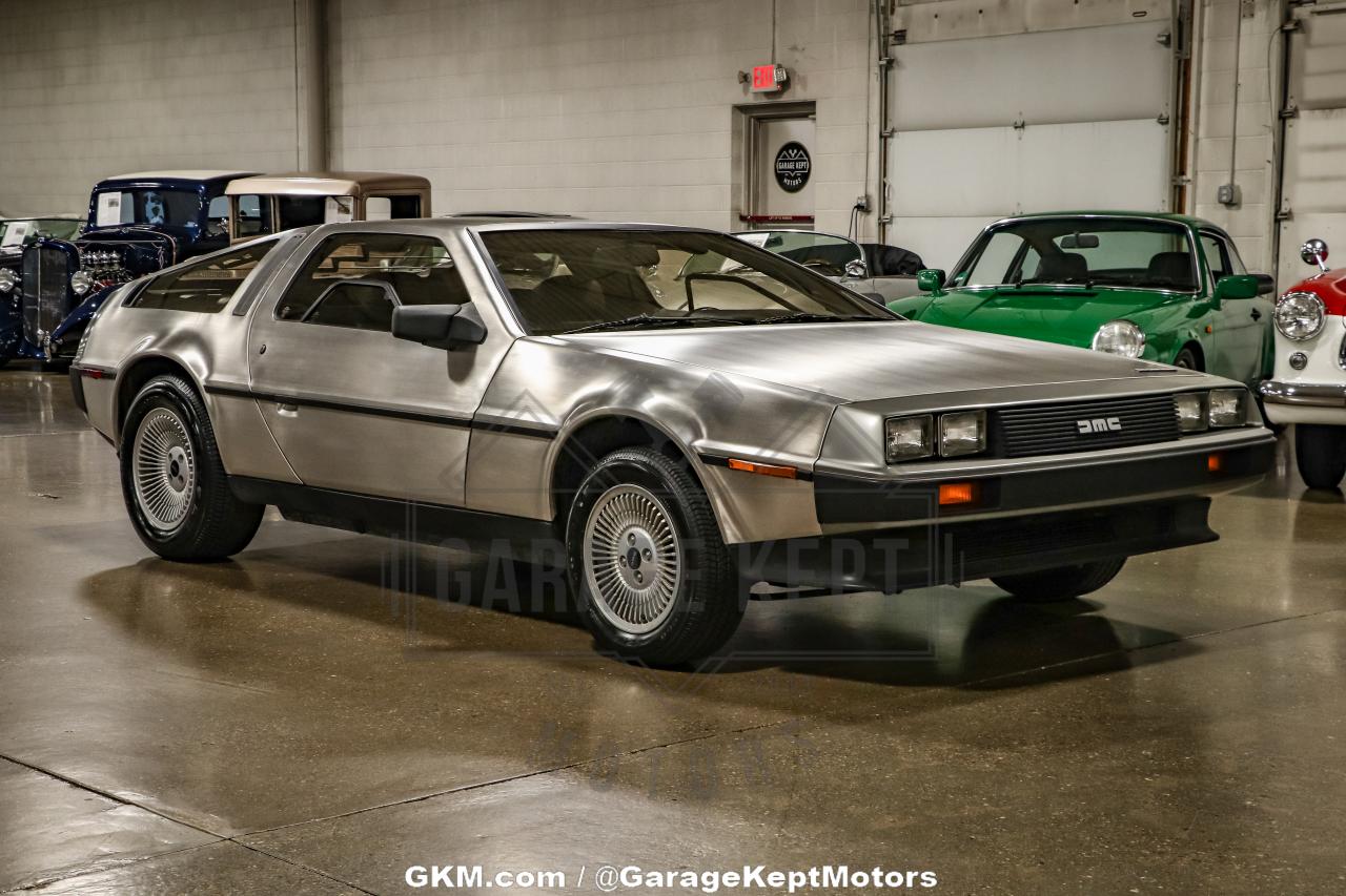 1982 DeLorean DMC-12