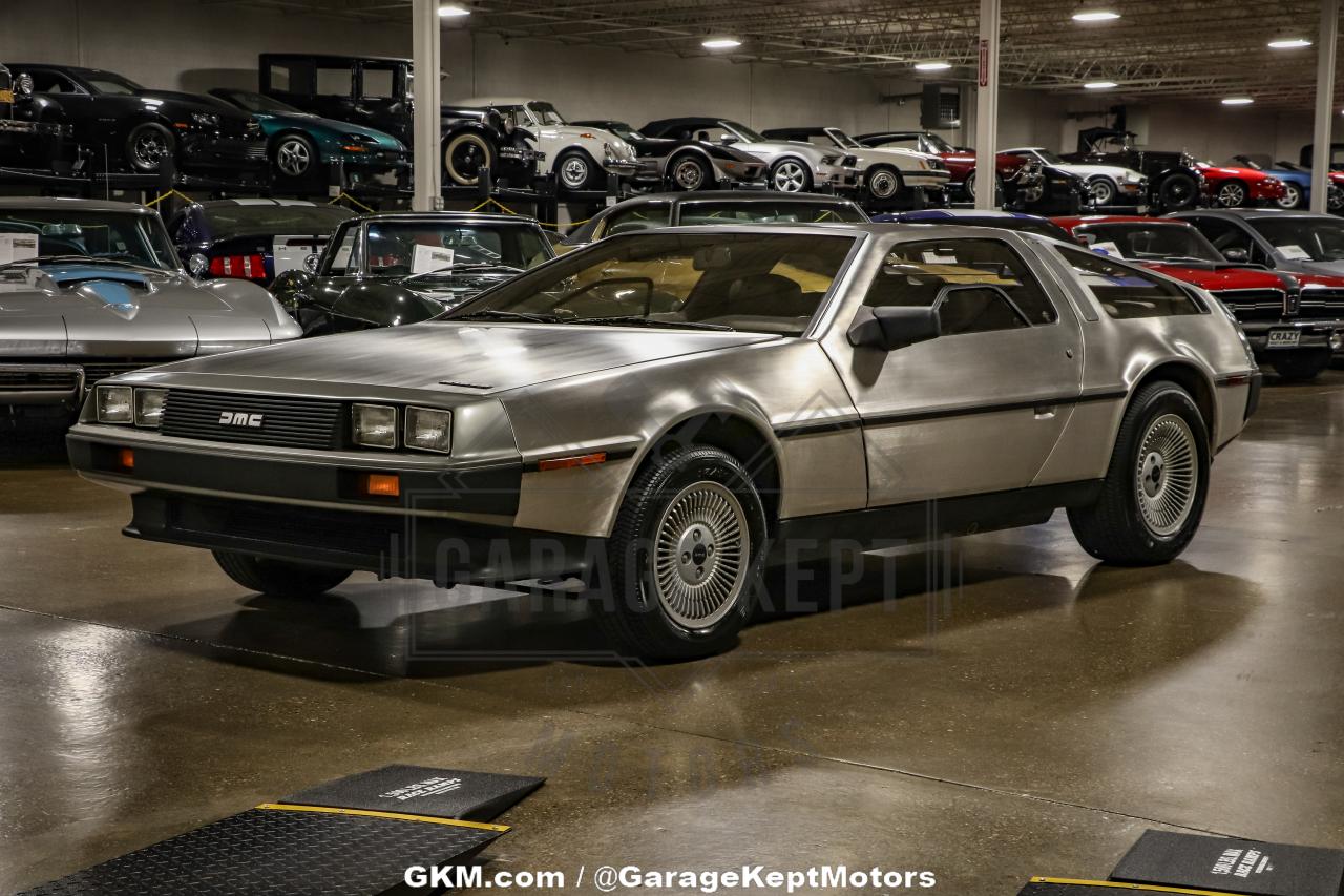 1982 DeLorean DMC-12