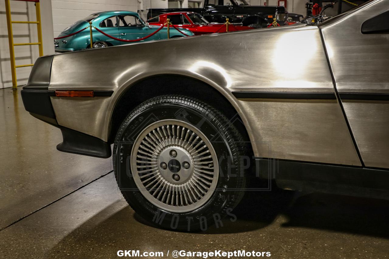 1982 DeLorean DMC-12