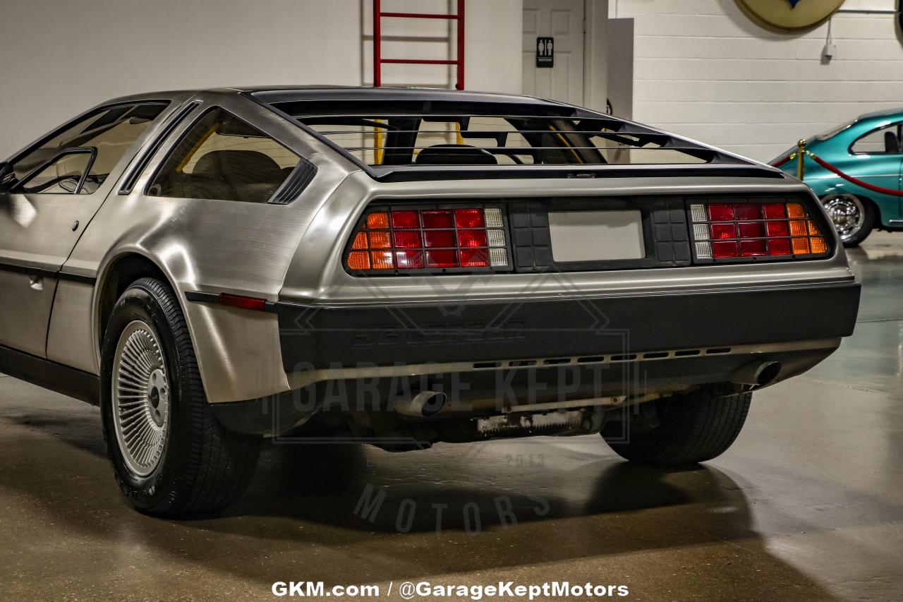 1982 DeLorean DMC-12