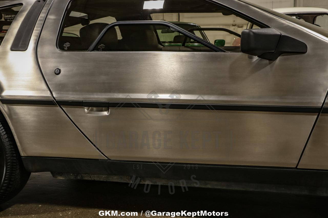 1982 DeLorean DMC-12