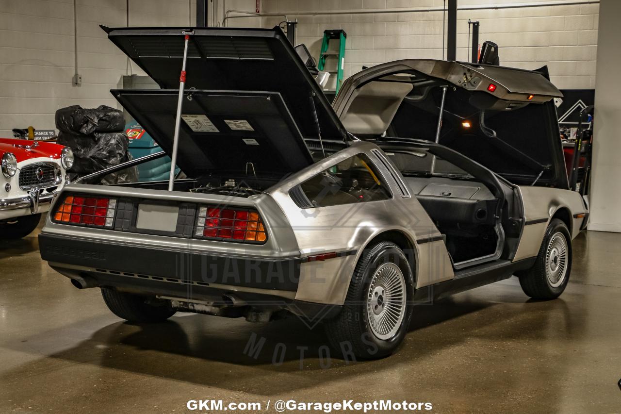 1982 DeLorean DMC-12