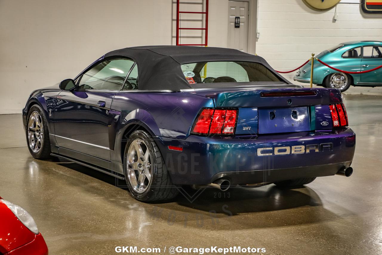 2004 Ford Mustang Cobra SVT