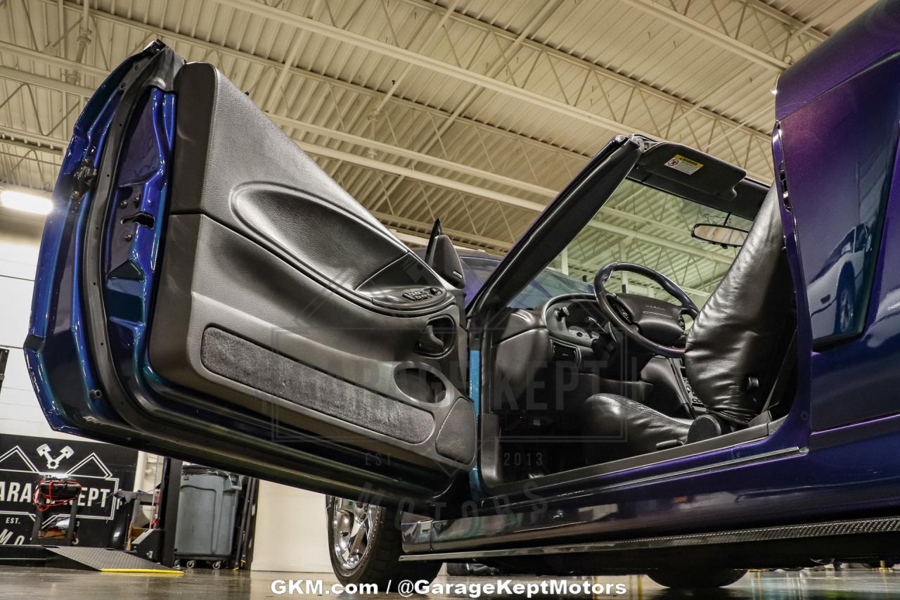 2004 Ford Mustang Cobra SVT