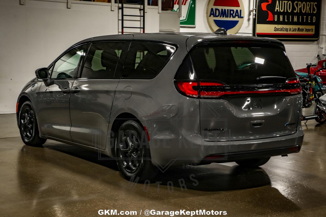 2022 Chrysler Pacifica Hybrid Limited