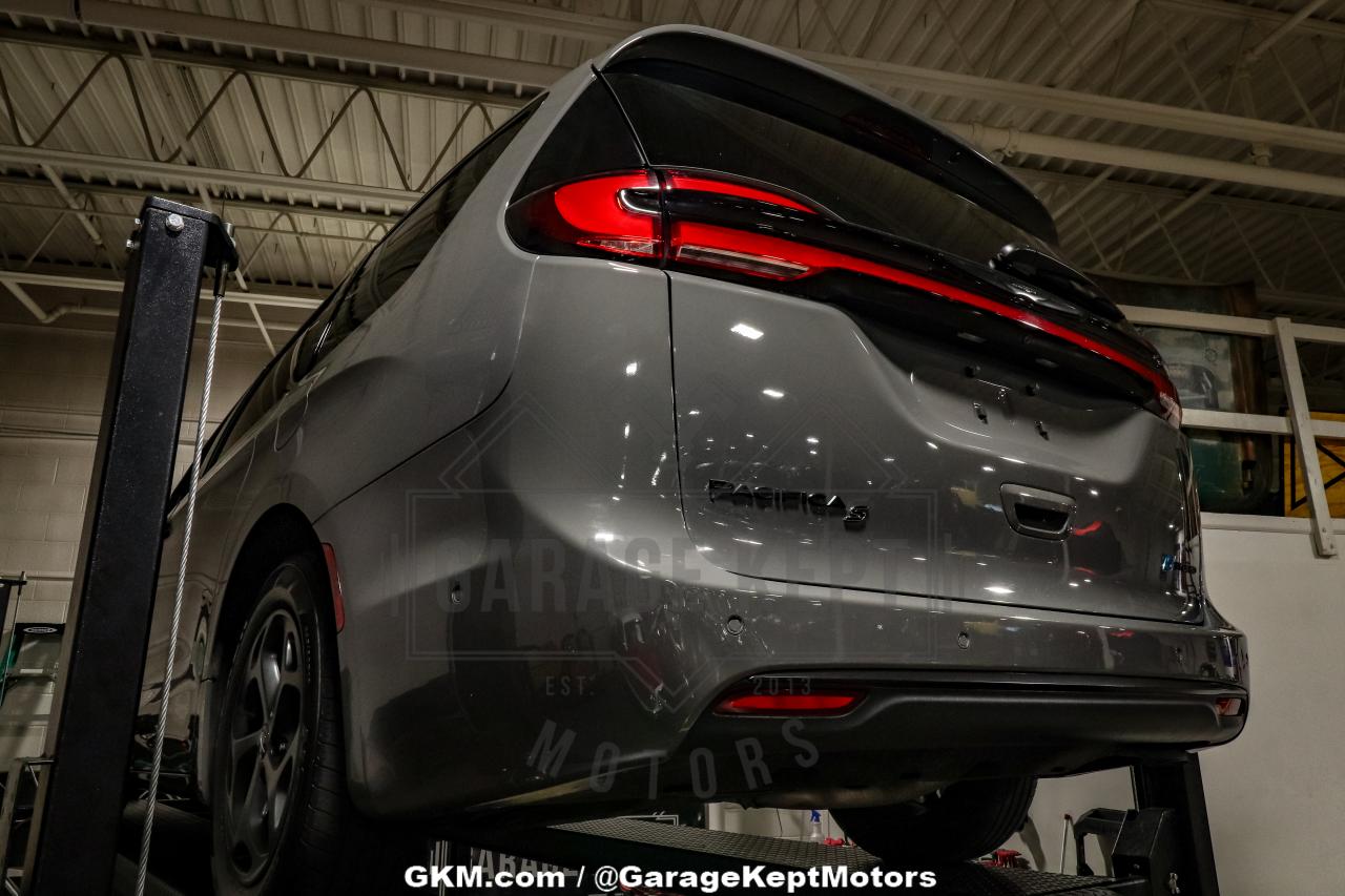 2022 Chrysler Pacifica Hybrid Limited