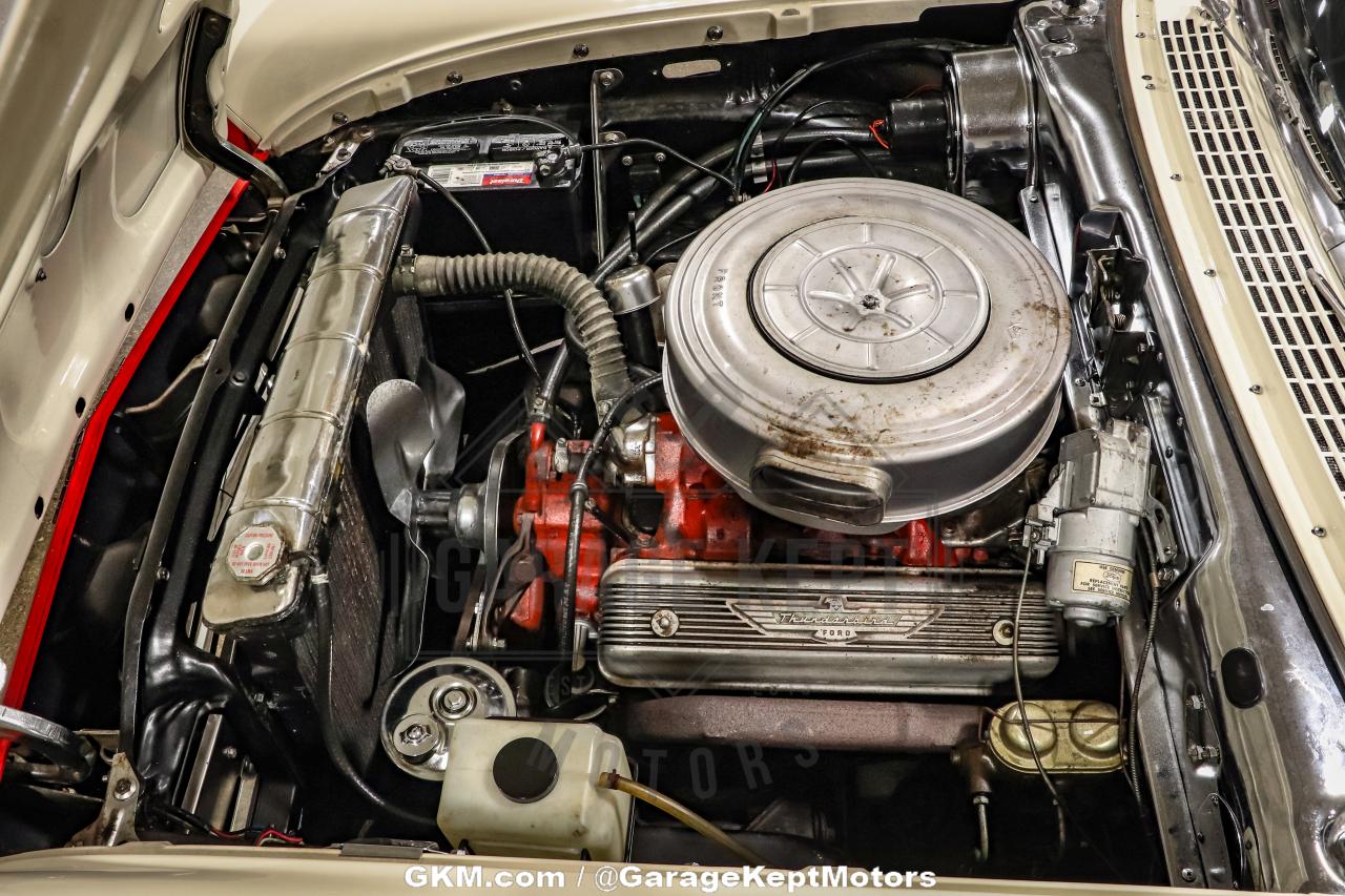 1957 Ford Fairlane 500 Skyliner