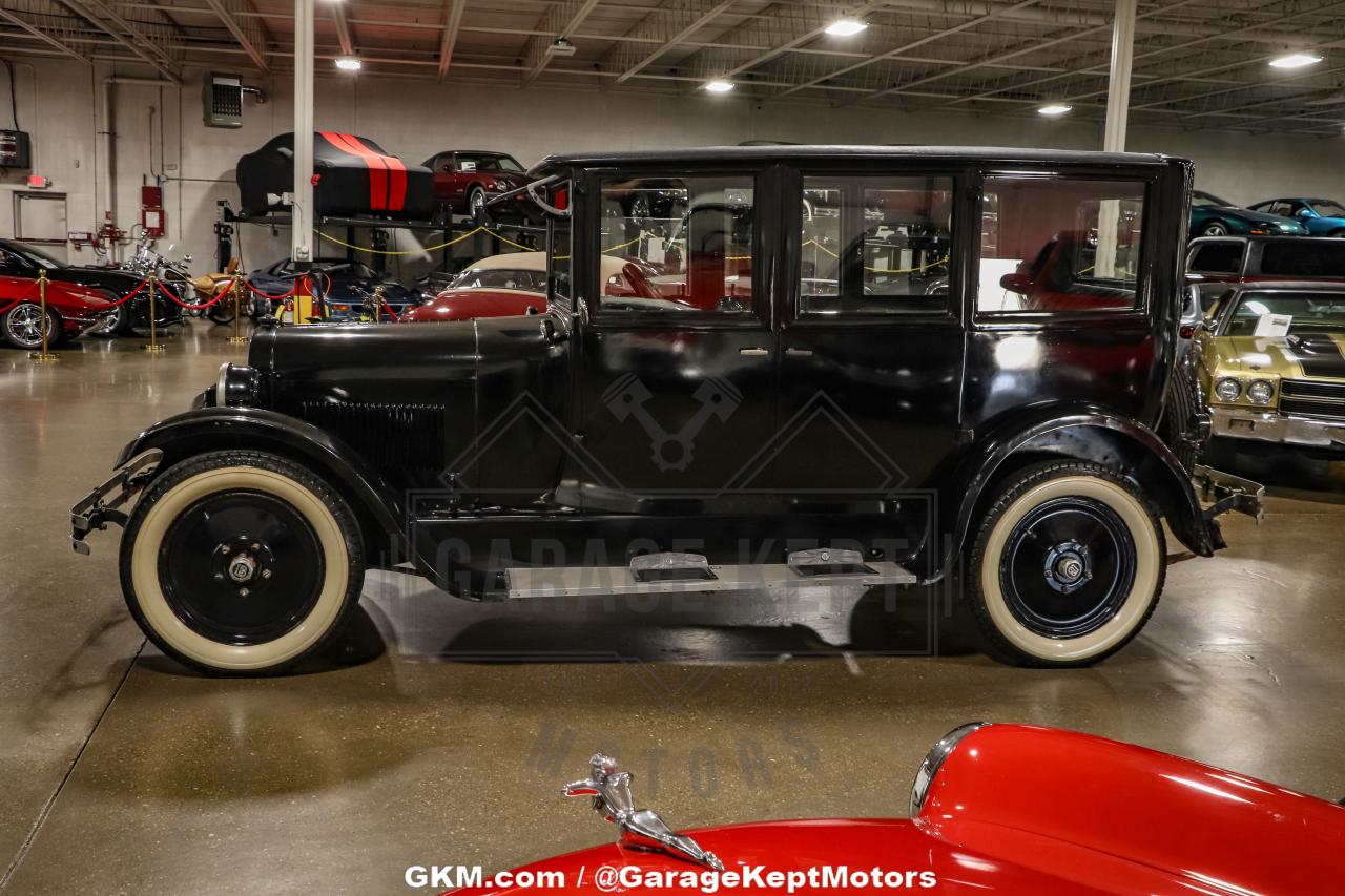 1925 Dodge Business Sedan