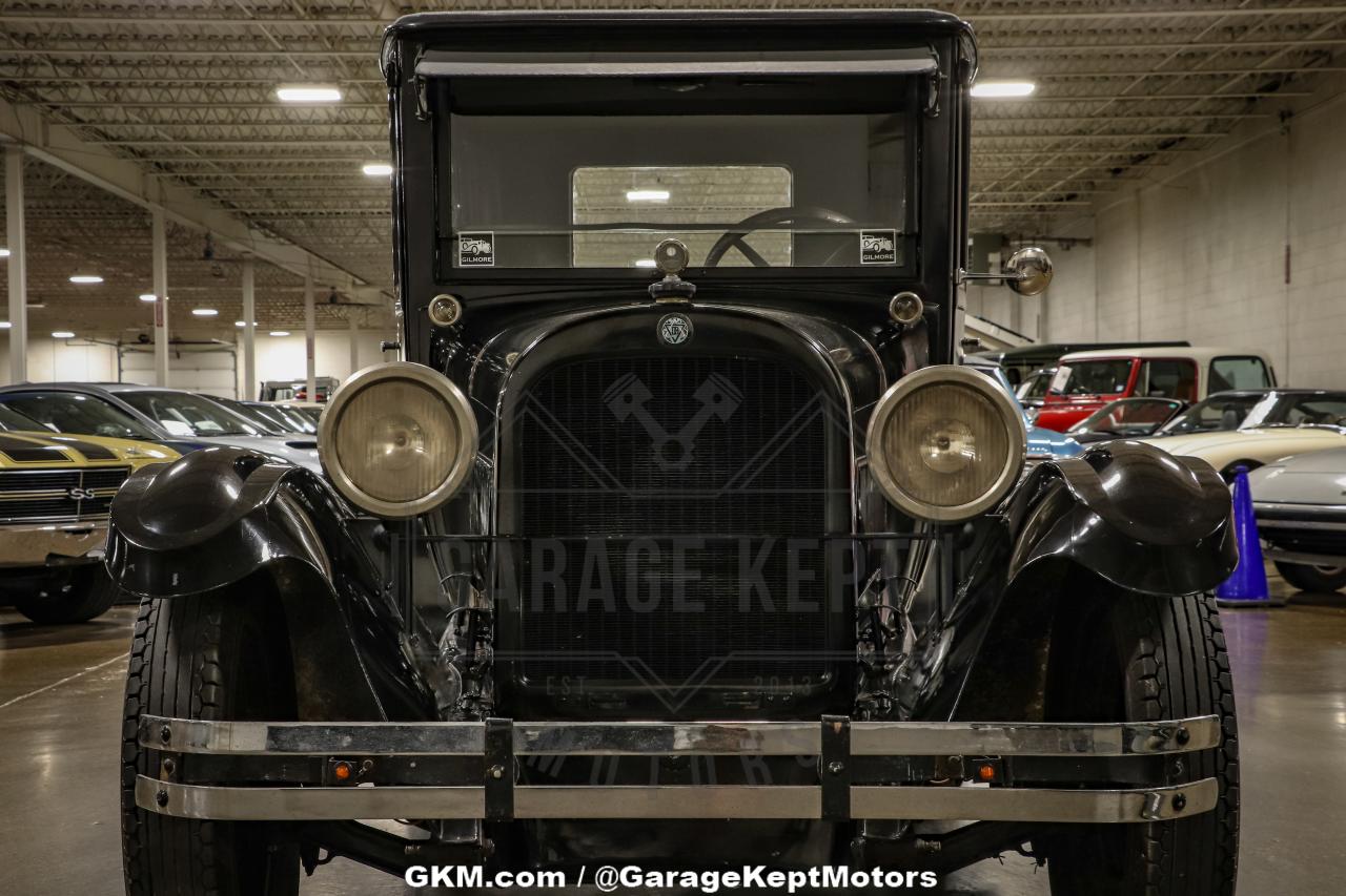 1925 Dodge Business Sedan