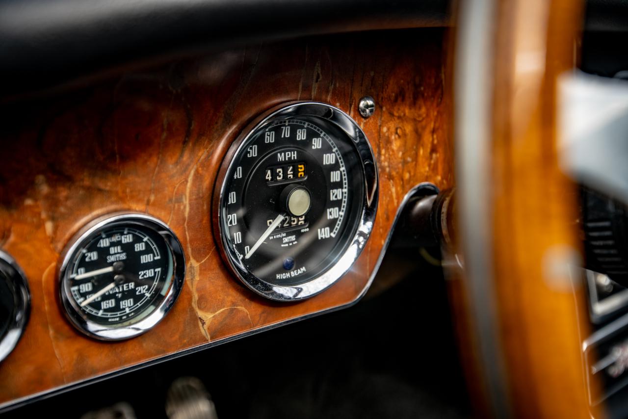 1965 Austin - Healey 3000 Mk III BJ8