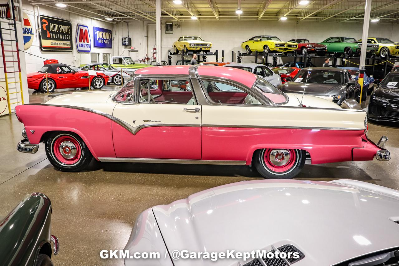 1955 Ford Fairlane Crown Victoria