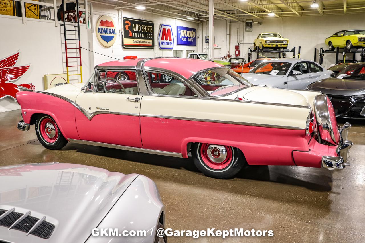 1955 Ford Fairlane Crown Victoria