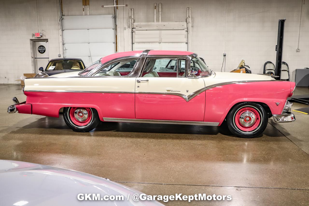 1955 Ford Fairlane Crown Victoria