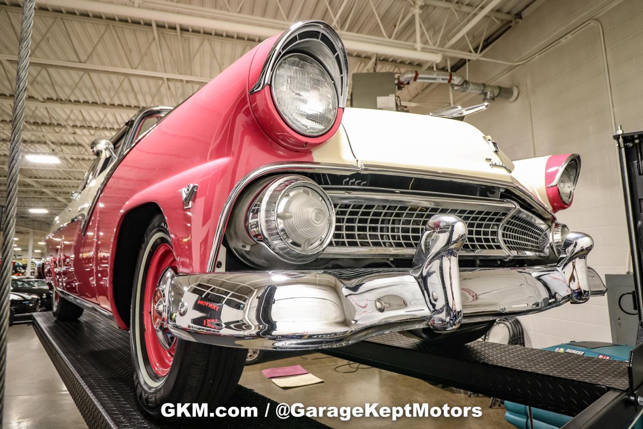 1955 Ford Fairlane Crown Victoria