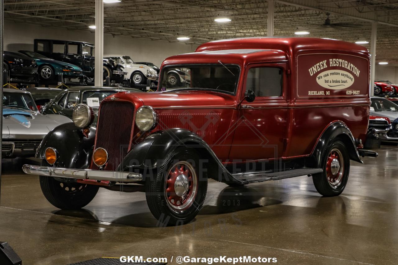 1935 Dodge High Hump Delivery