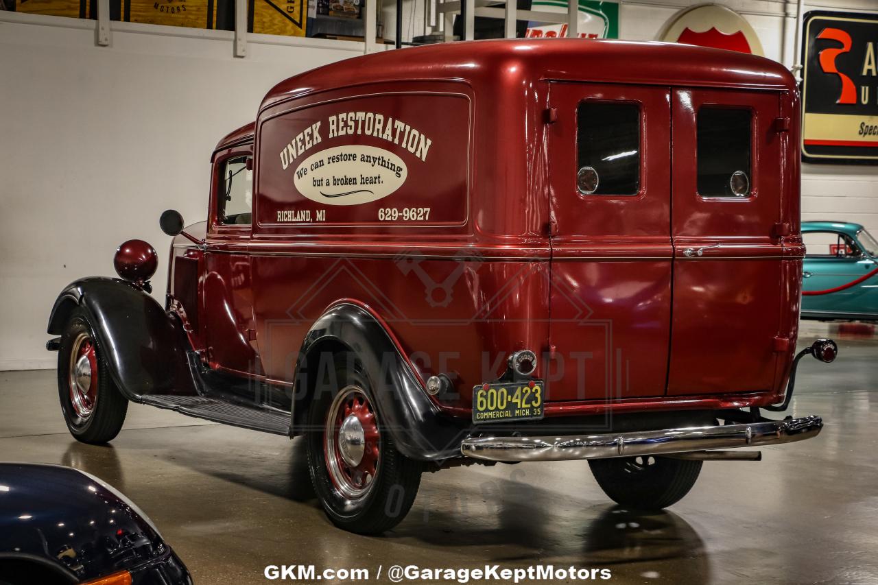 1935 Dodge High Hump Delivery