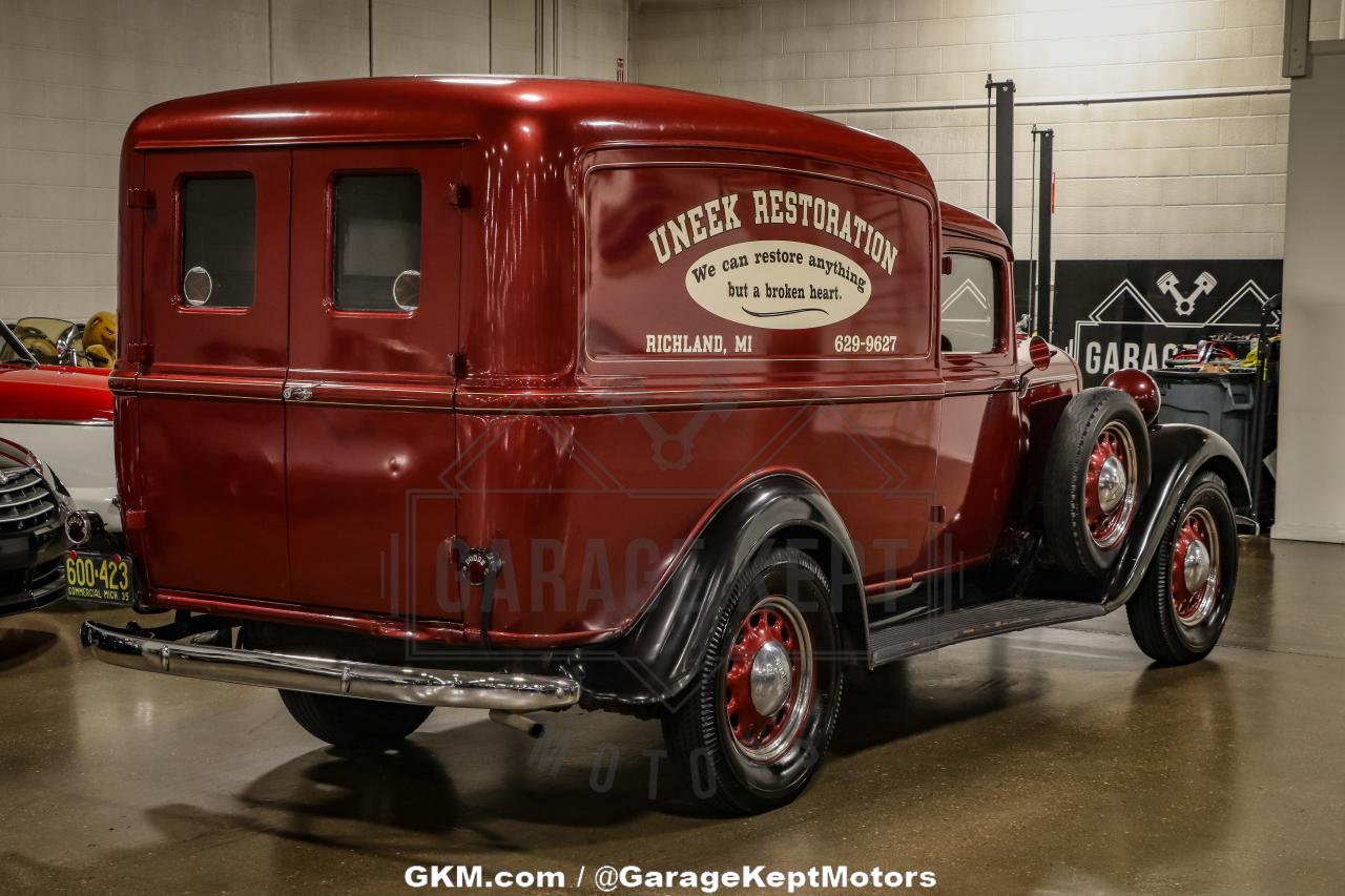 1935 Dodge High Hump Delivery