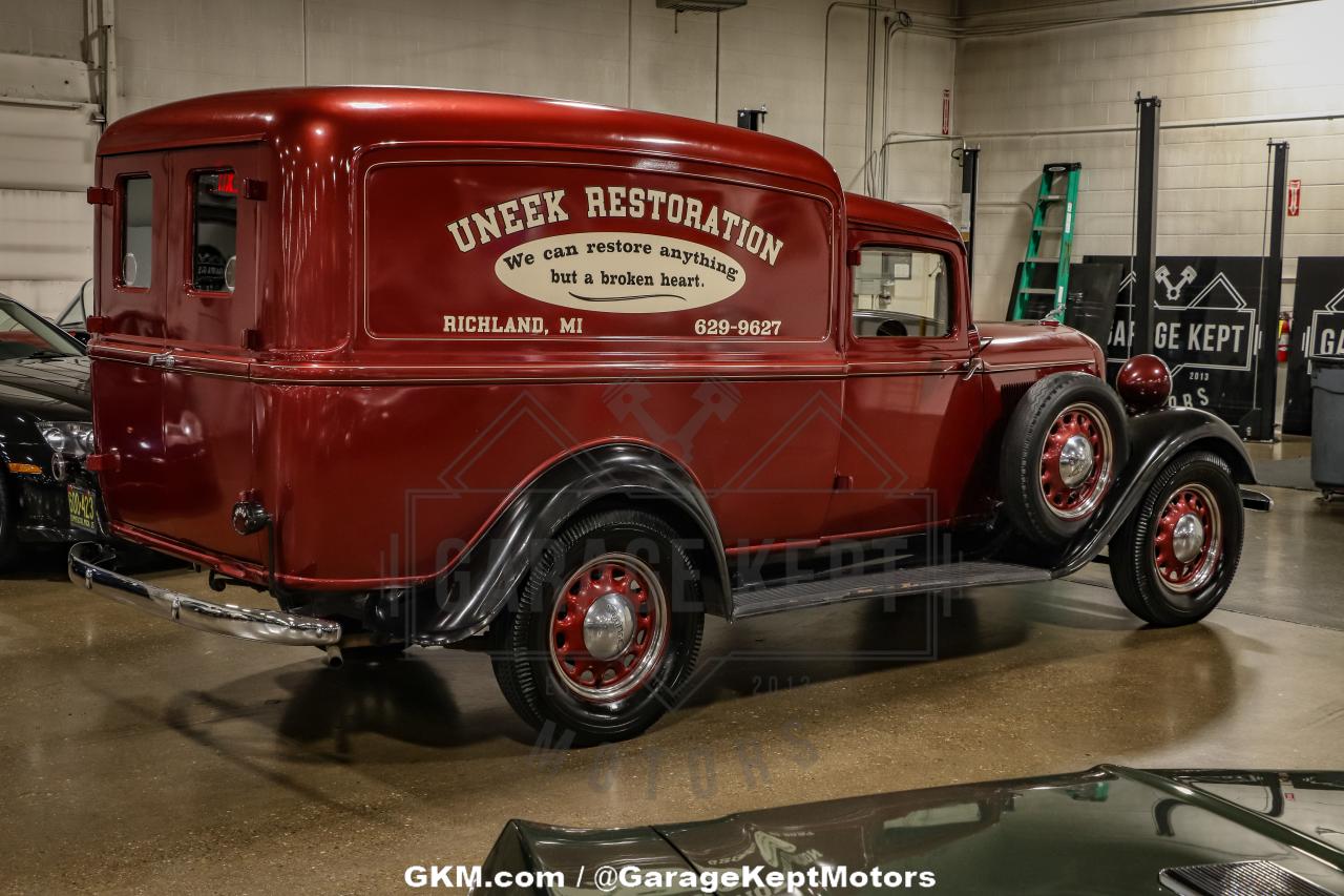 1935 Dodge High Hump Delivery