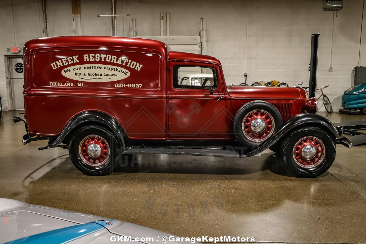 1935 Dodge High Hump Delivery