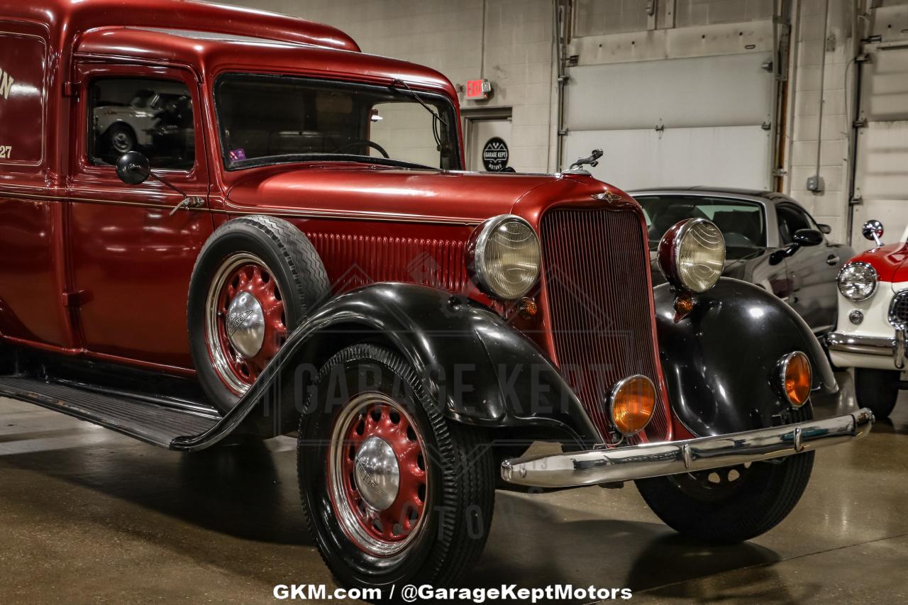 1935 Dodge High Hump Delivery