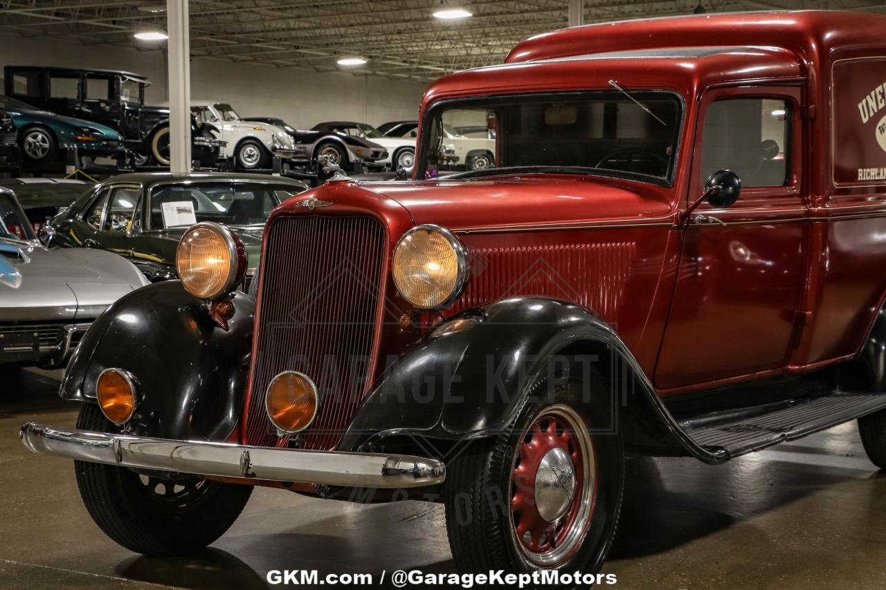 1935 Dodge High Hump Delivery