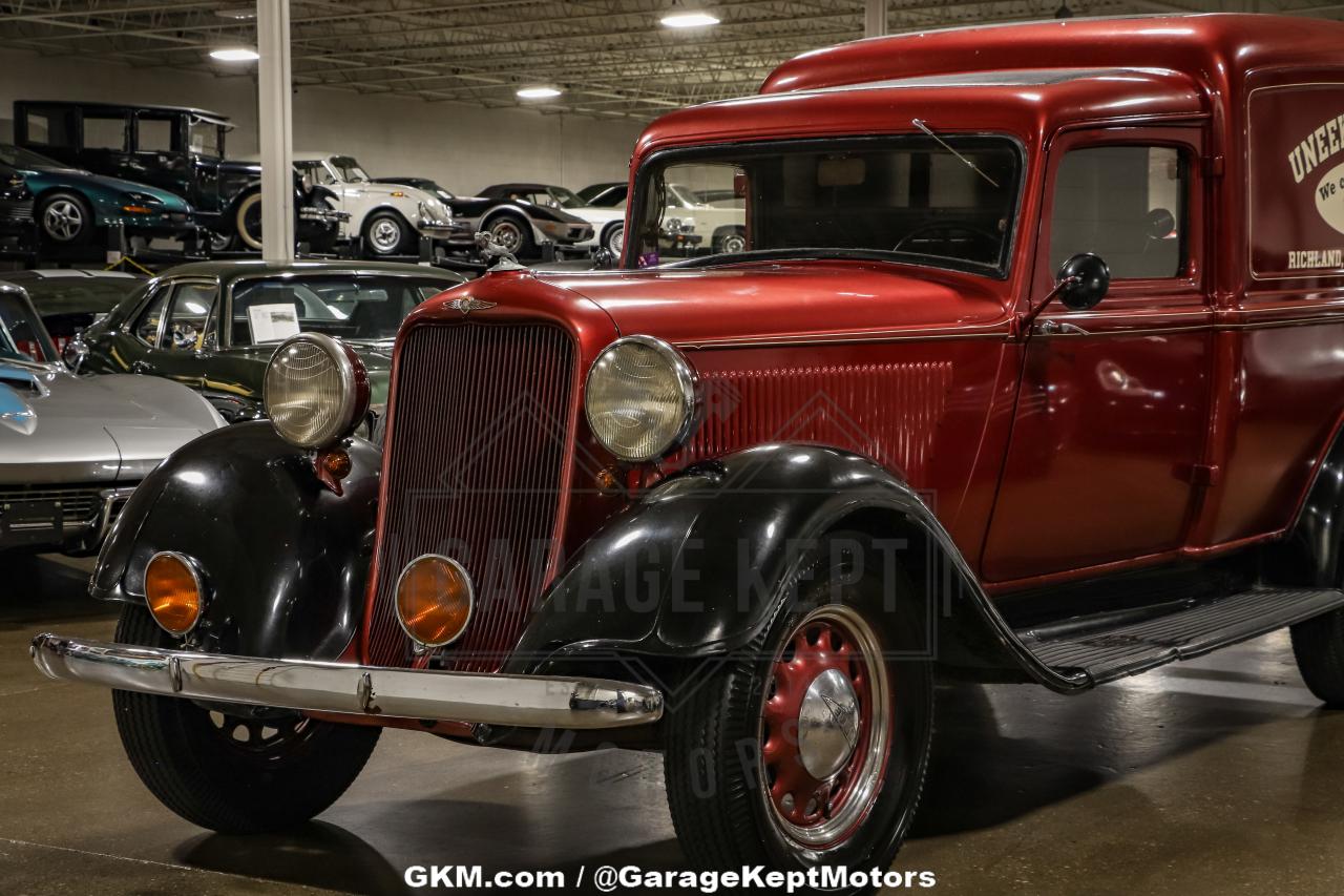 1935 Dodge High Hump Delivery