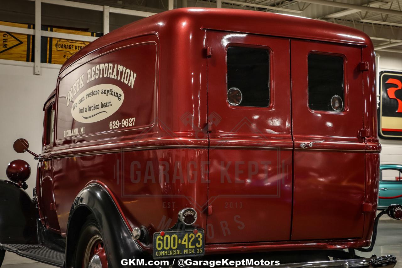 1935 Dodge High Hump Delivery