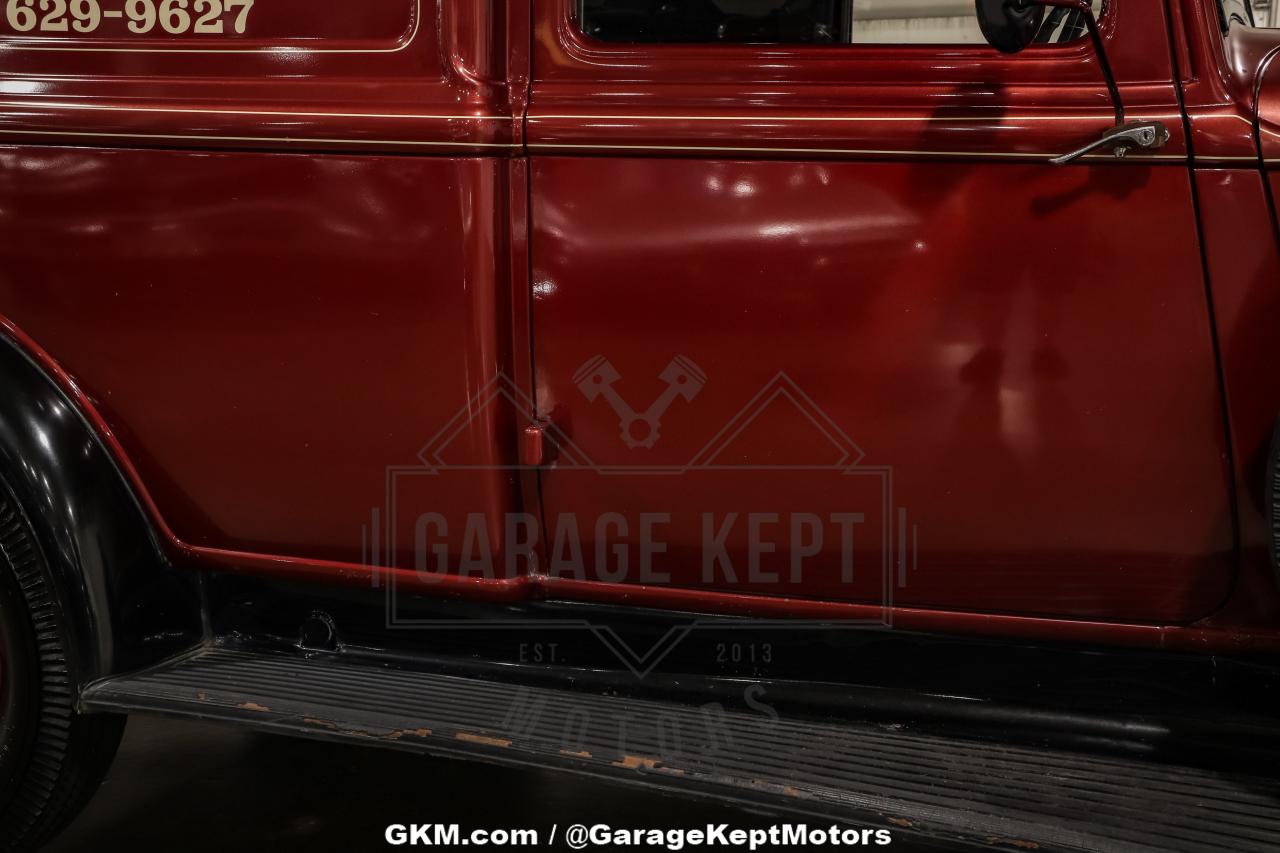 1935 Dodge High Hump Delivery