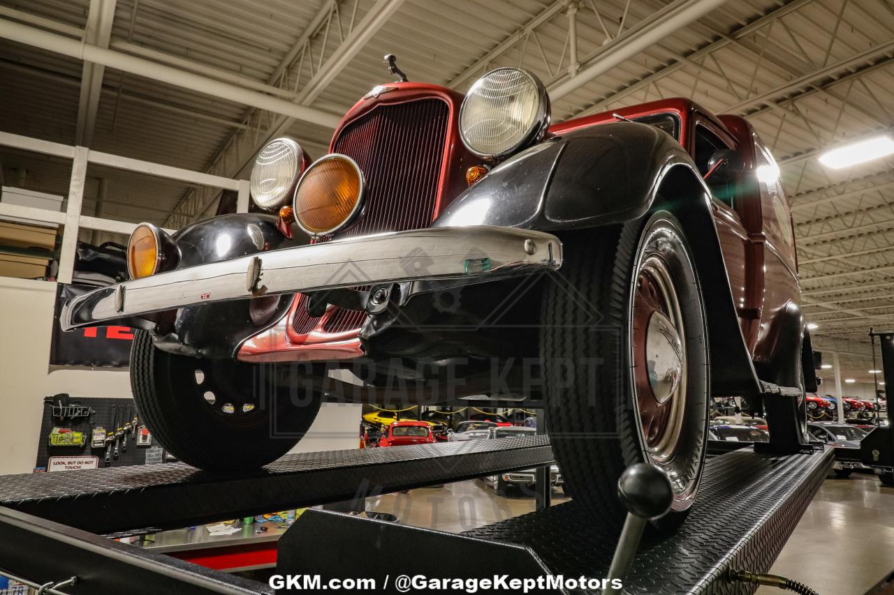 1935 Dodge High Hump Delivery