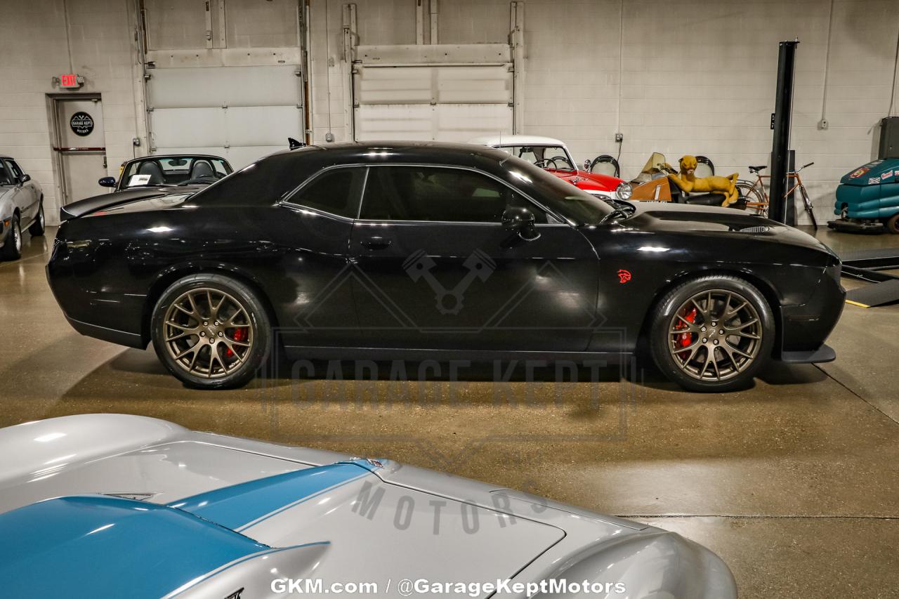 2016 Dodge Challenger SRT Hellcat