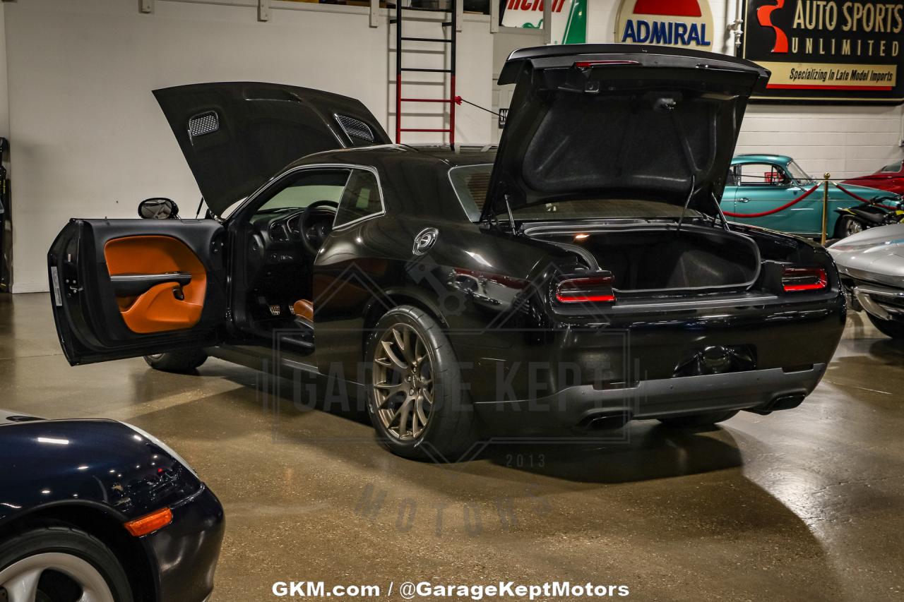 2016 Dodge Challenger SRT Hellcat