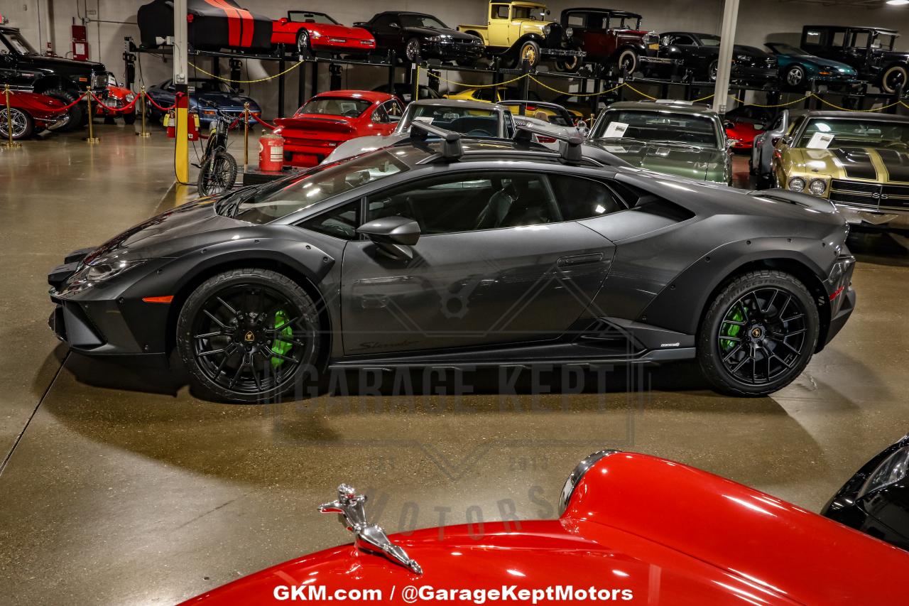 2024 Lamborghini Huracan Sterrato