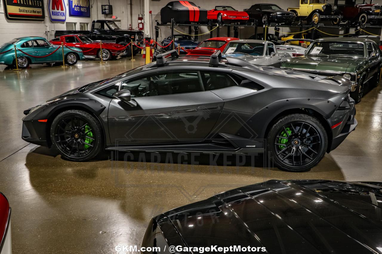 2024 Lamborghini Huracan Sterrato